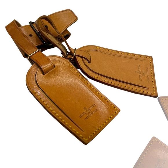 VintageโLOUIS VUITTON
Vachetta Luggage Tags w/ Keepall Strap Holders - Picture 1 of 7